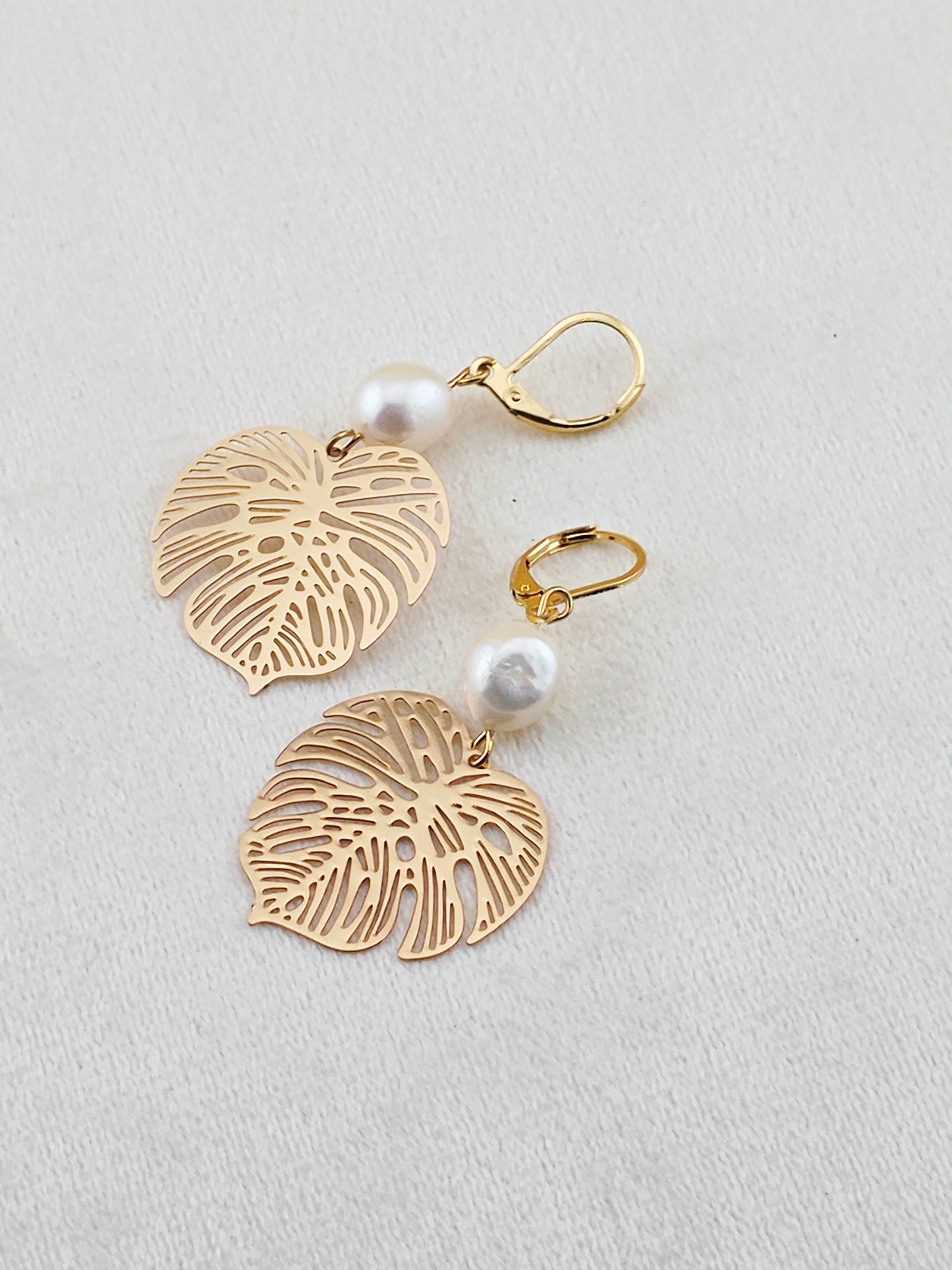 Gold Monstera & Pearl Earrings