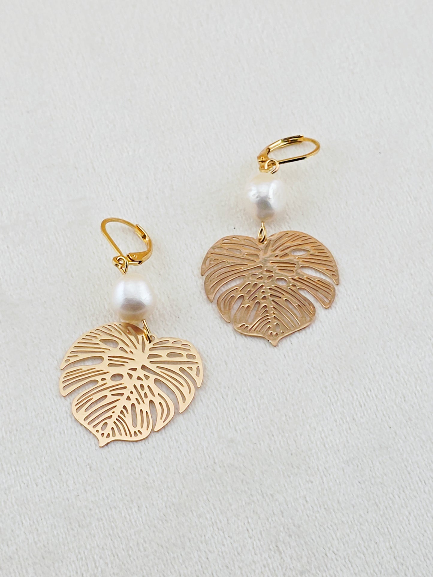 Gold Monstera & Pearl Earrings