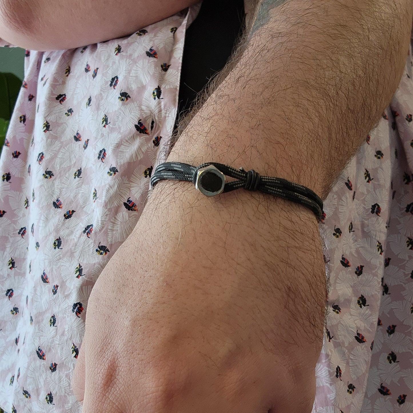 Grey Stripe All Business Paracord Bracelet