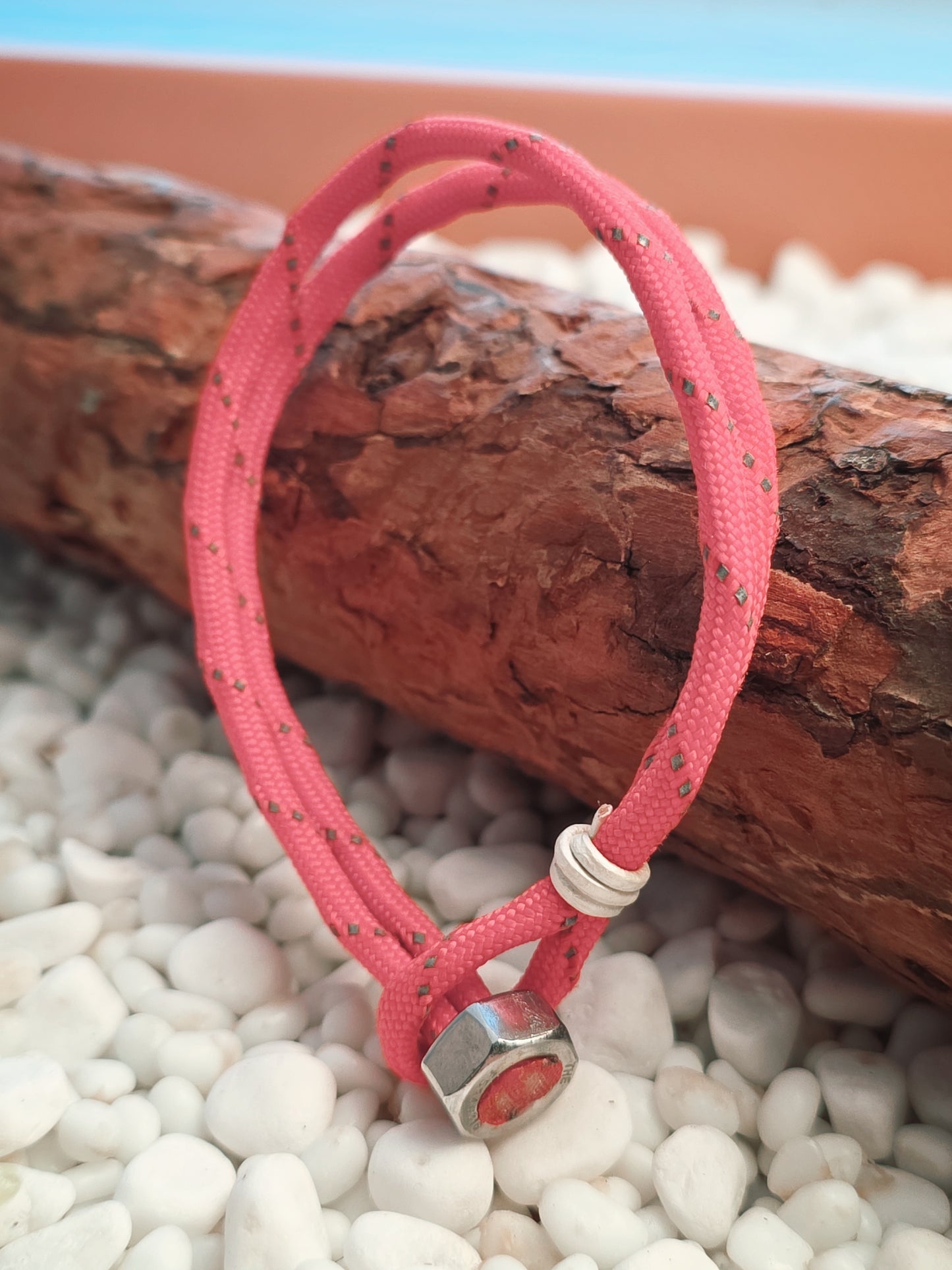 Signal Line Men’s Paracord Bracelet