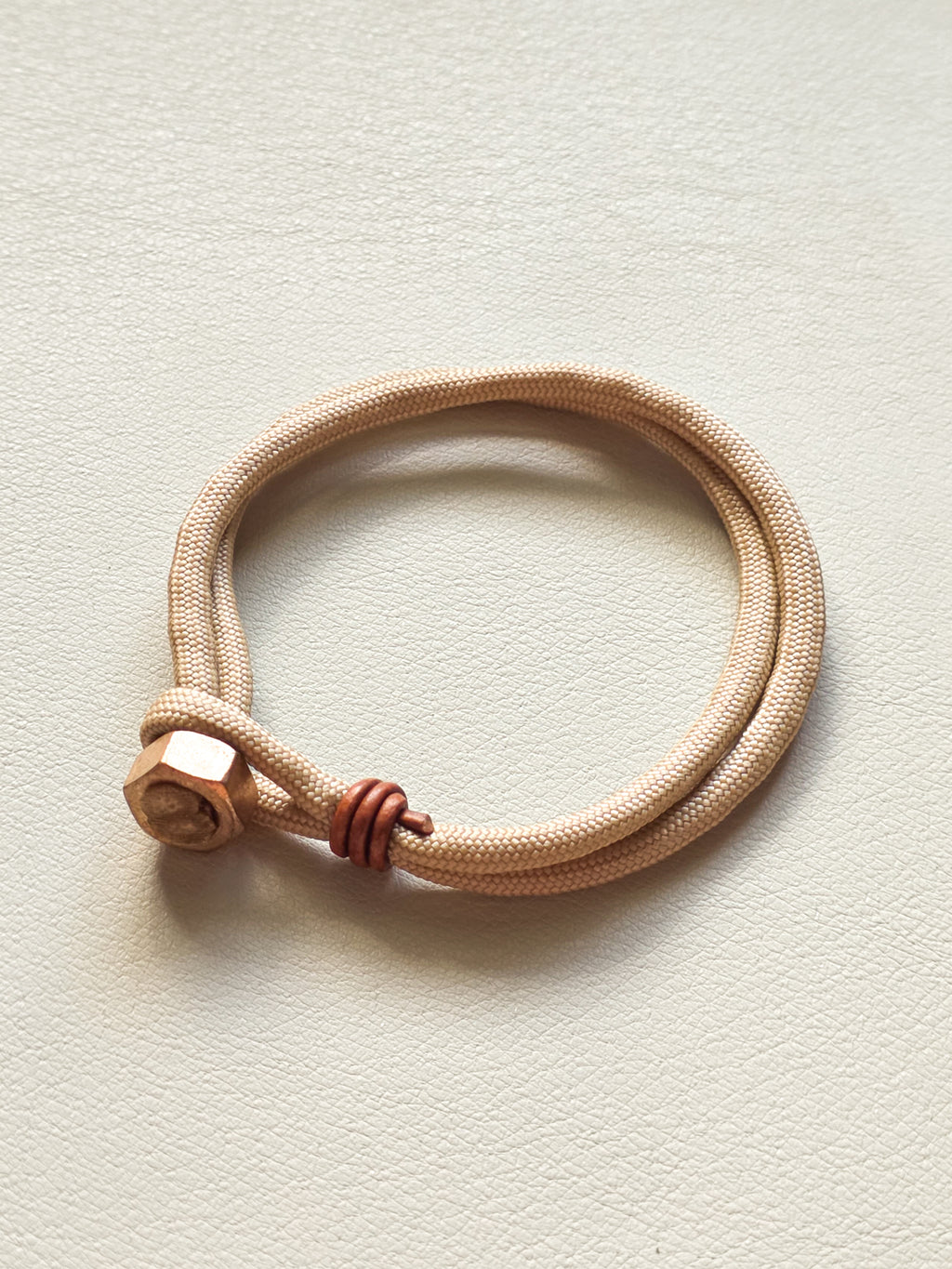 Desert Bronze Men’s Paracord Bracelet