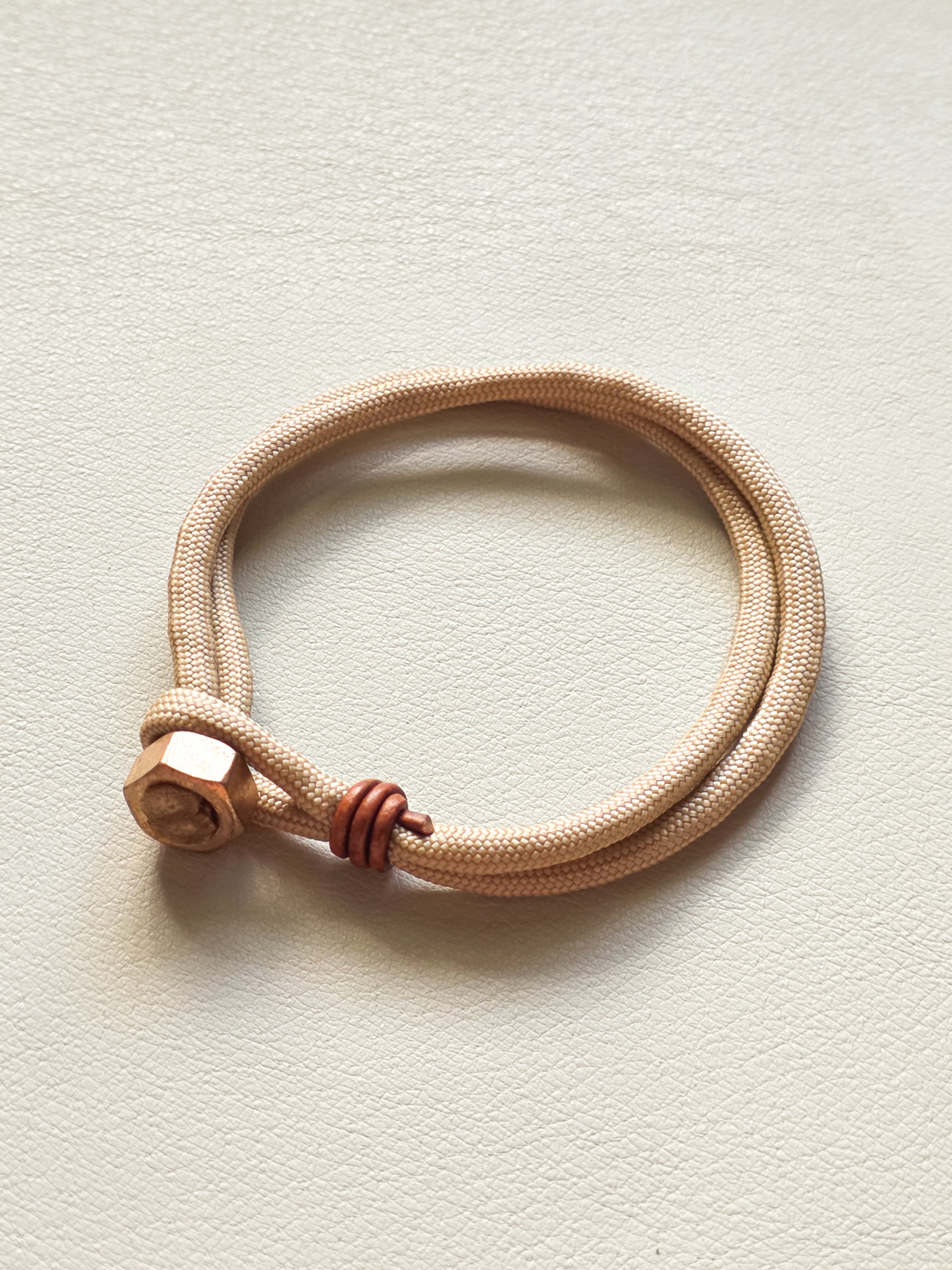 Desert Bronze Men’s Paracord Bracelet
