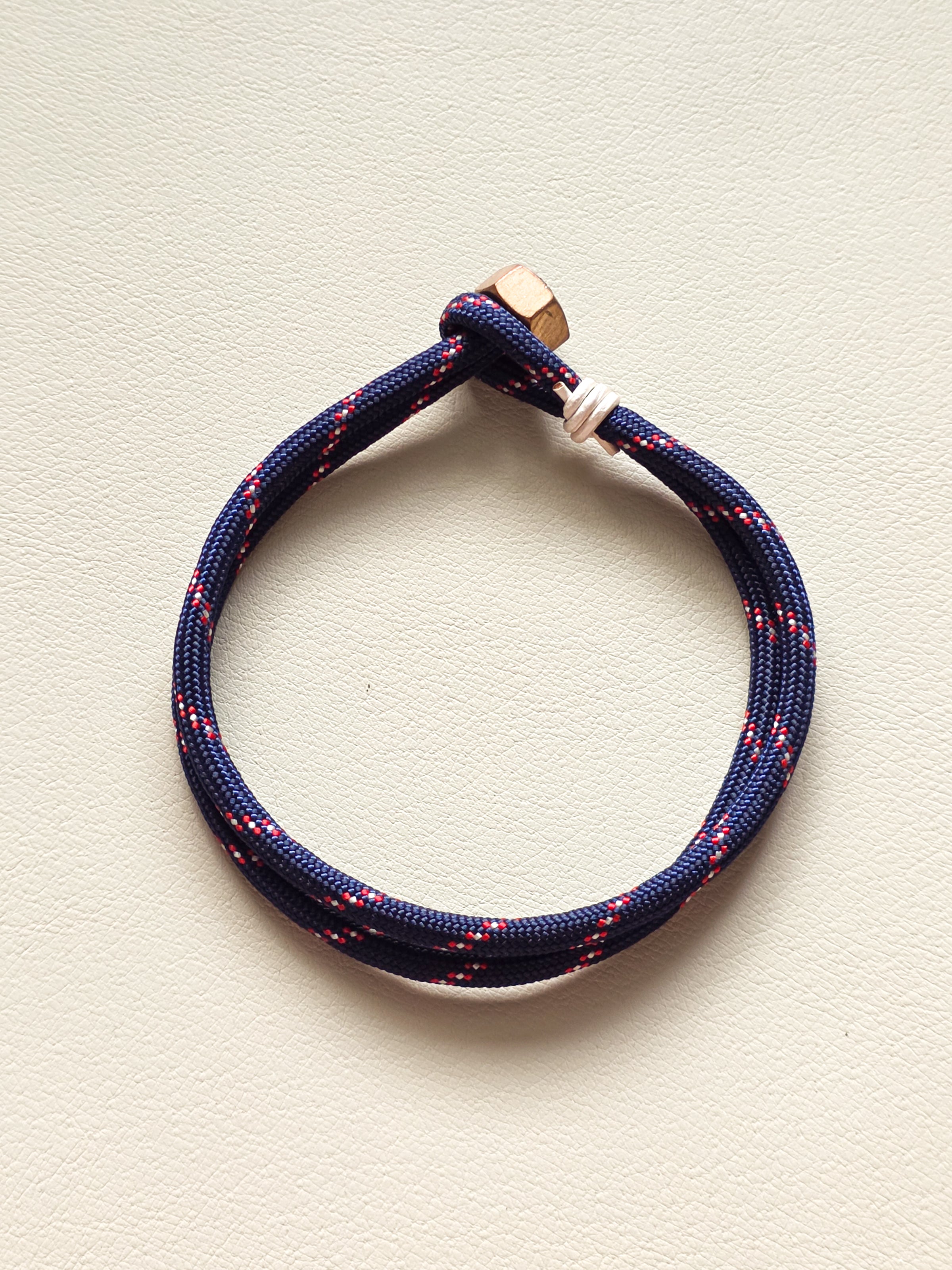 Nautical Nonsense Men’s Paracord Bracelet