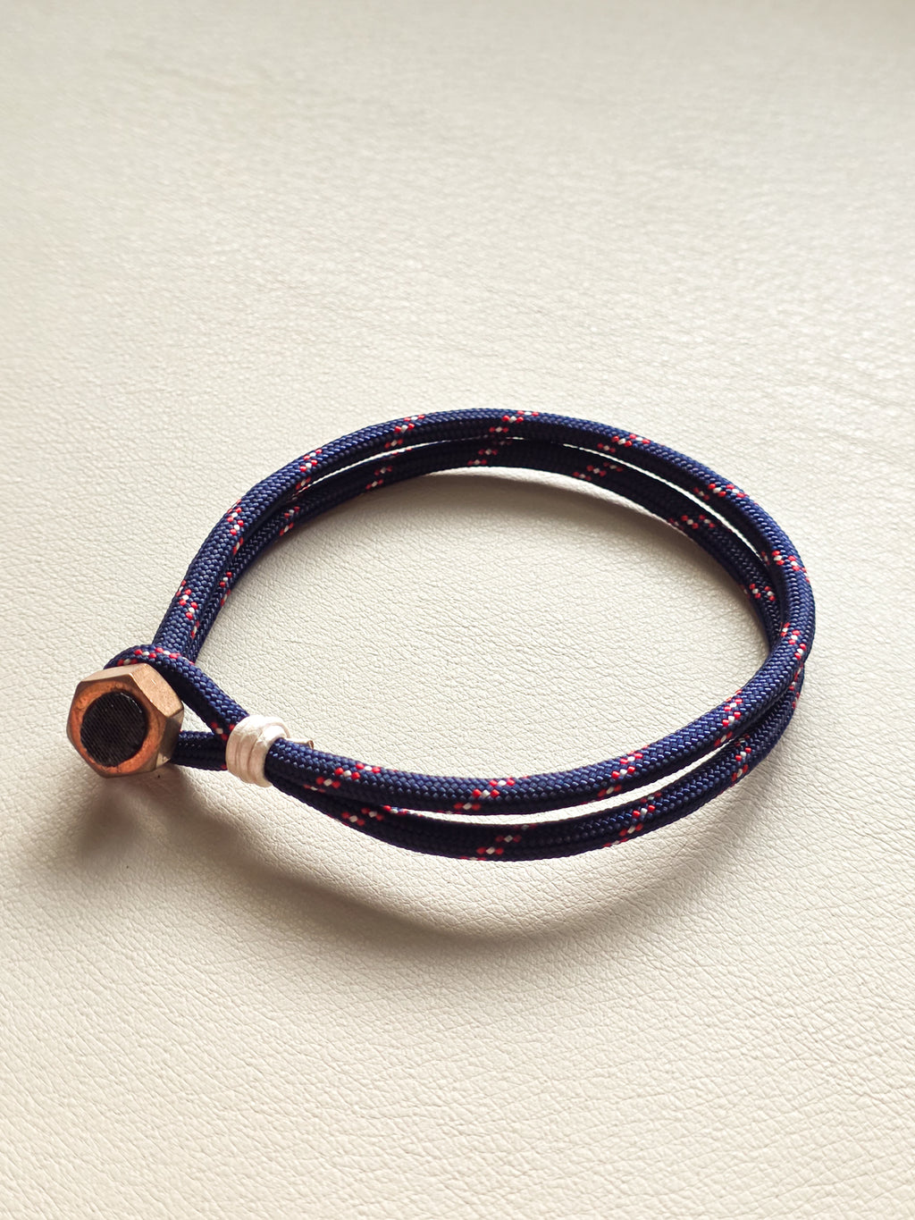 Nautical Nonsense Men’s Paracord Bracelet