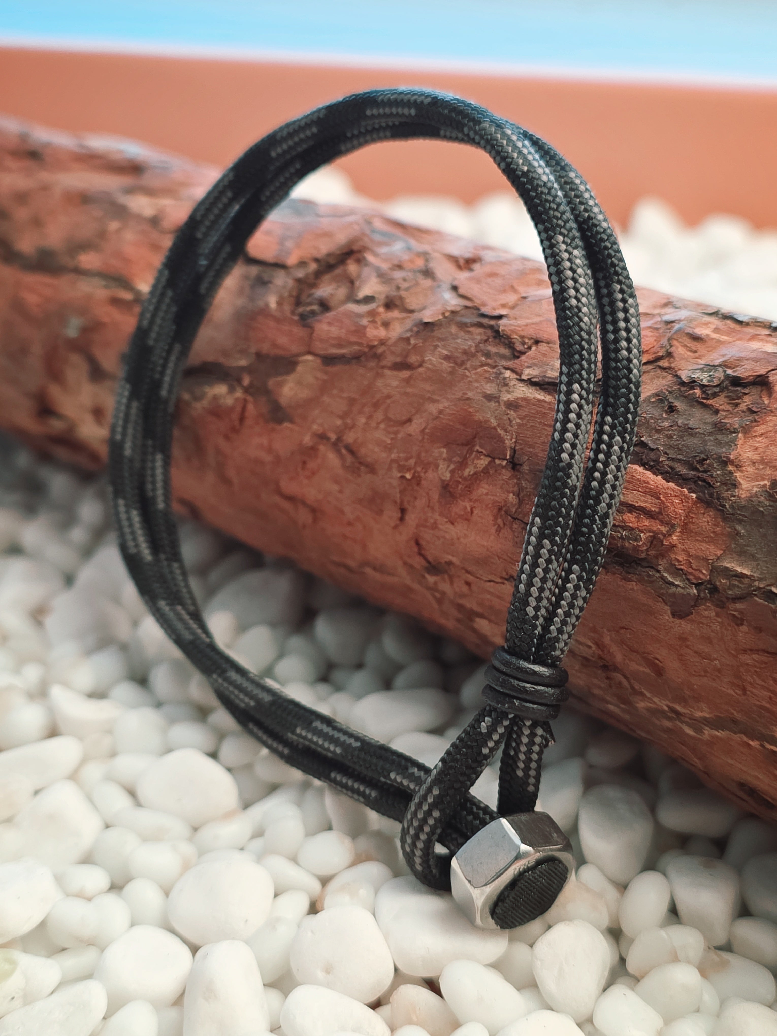 All Business Men’s Paracord Bracelet