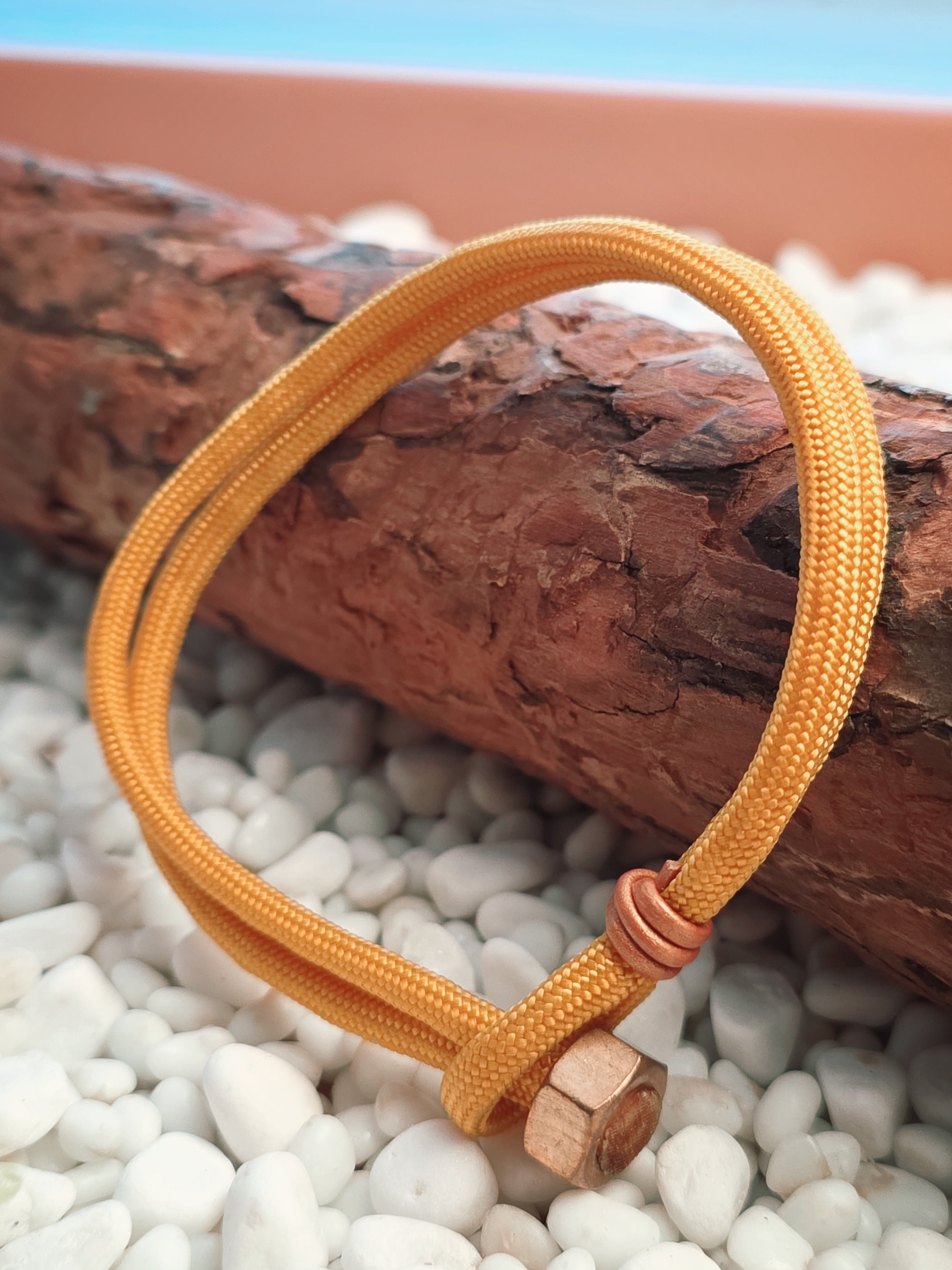 Golden Fields Men’s Paracord Bracelet