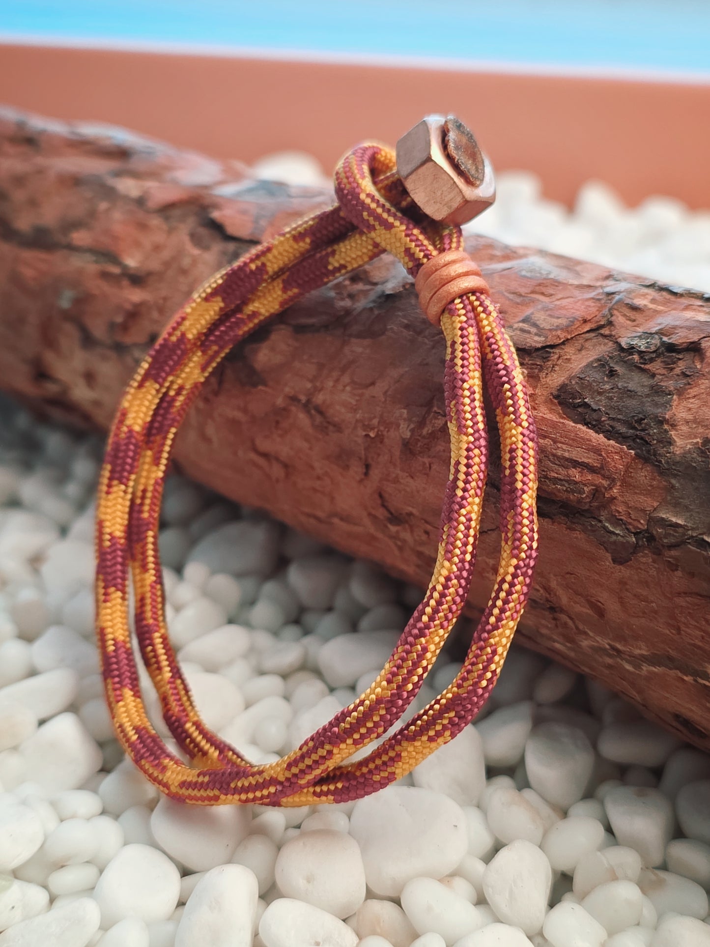 Houndstooth Range Men’s Paracord Bracelet