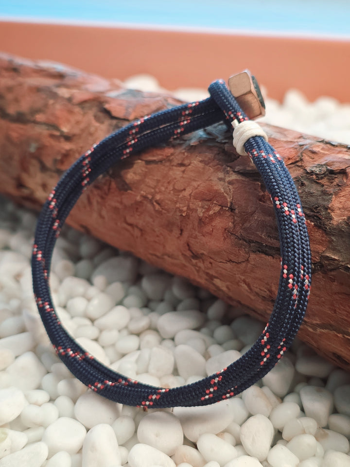 Nautical Nonsense Men’s Paracord Bracelet
