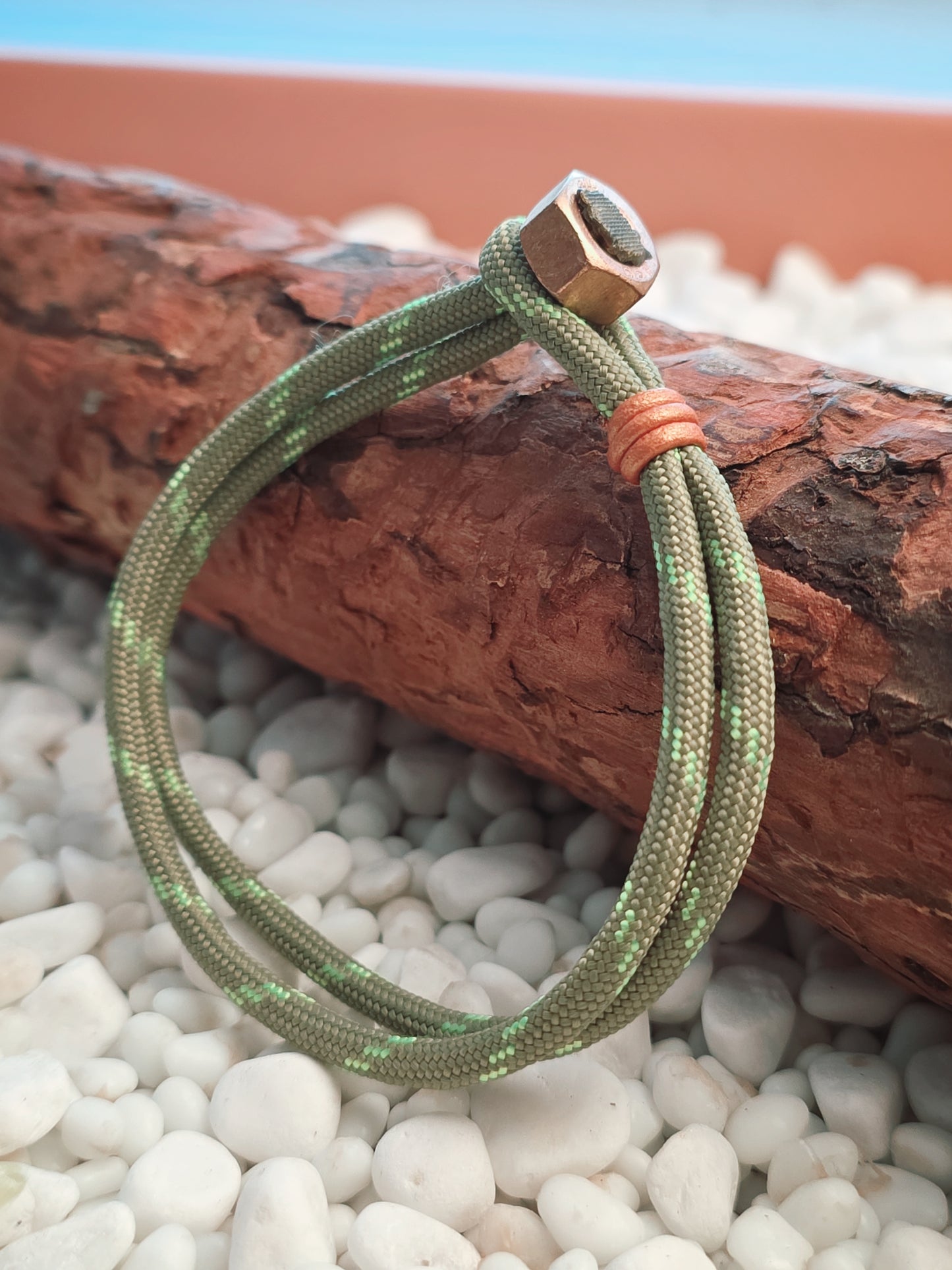 Neon Ridge Men’s Paracord Bracelet