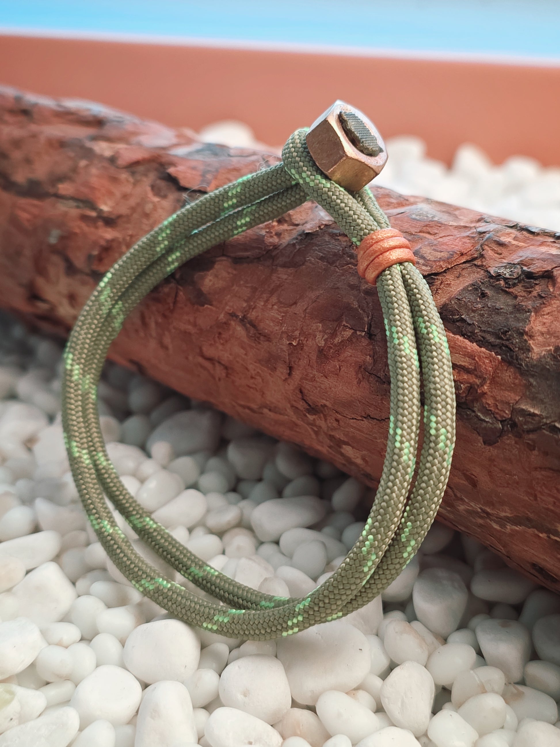 Neon Ridge Men’s Paracord Bracelet