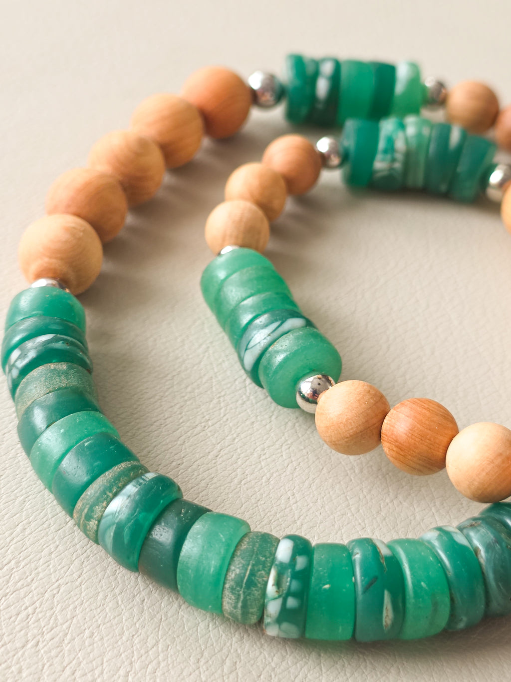 Thuja Wood & Green Ashanti Glass Necklace