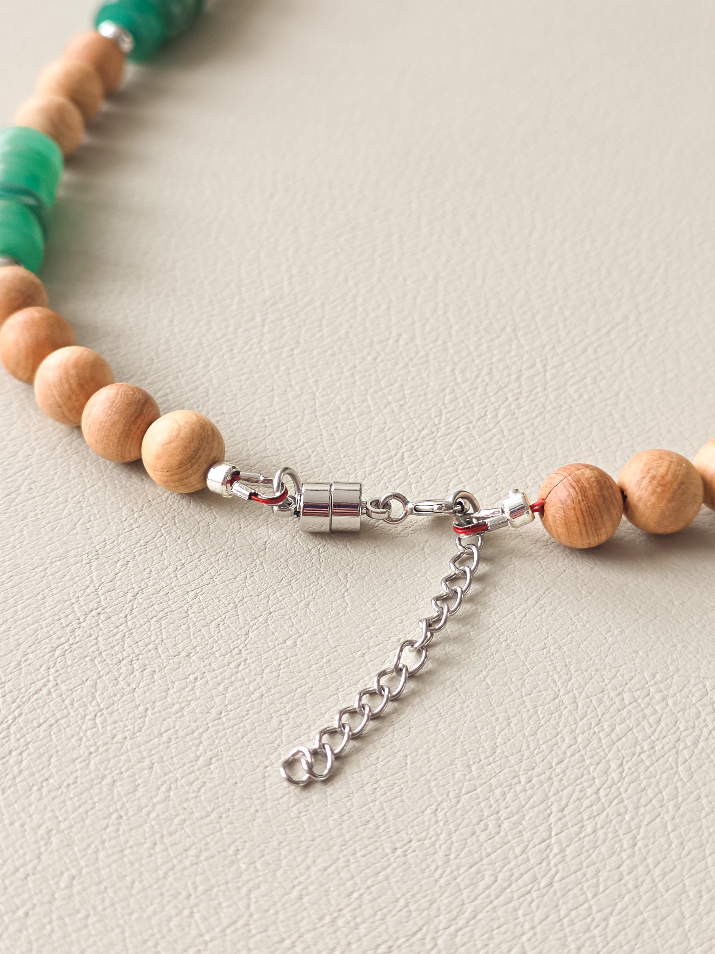 Thuja Wood & Green Ashanti Glass Necklace