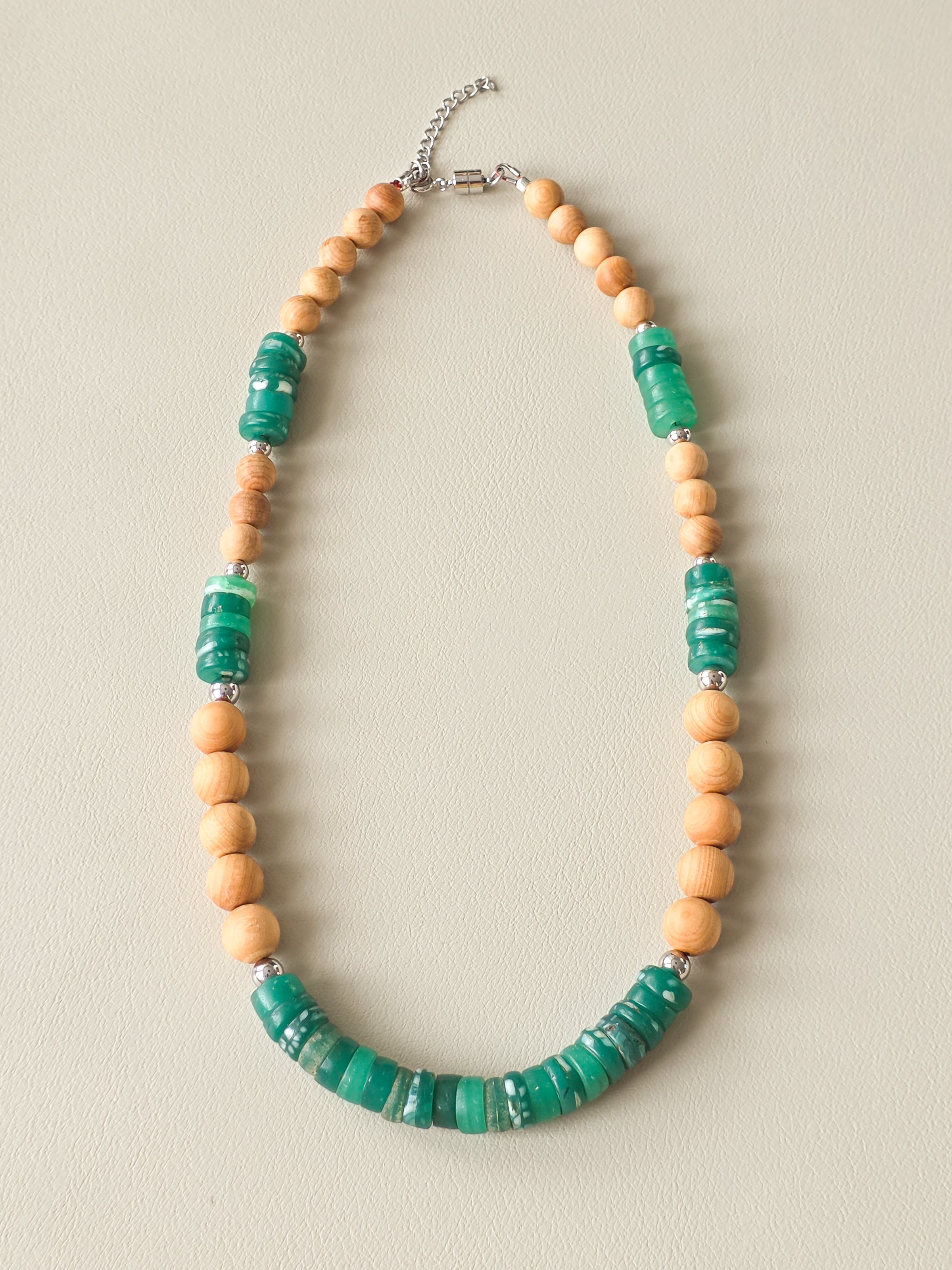 Thuja Wood & Green Ashanti Glass Necklace