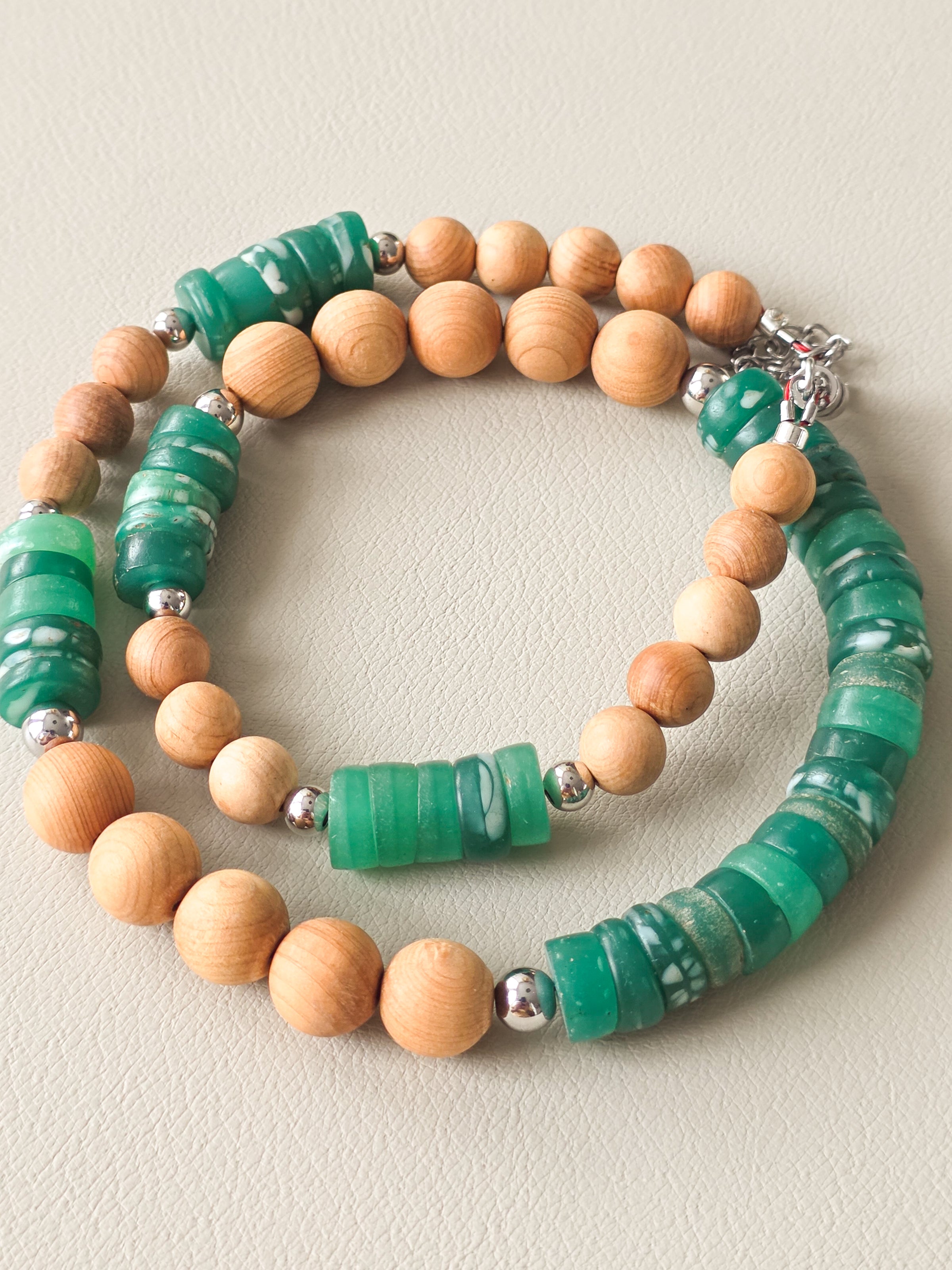 Thuja Wood & Green Ashanti Glass Necklace